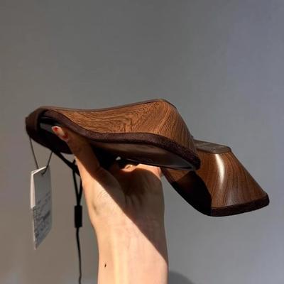 Версия из овчины~ 2025 лето новые шлепанцы на одно слово пляжный отдых прохладные шлепанцы толстый каблук уличные шлепанцы женские