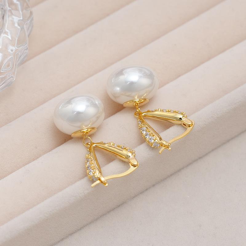 French Fashion Temperament Elegant Versatile Diamond-Encrusted Pearl Earrings Niche Design Light Luxury Earrings