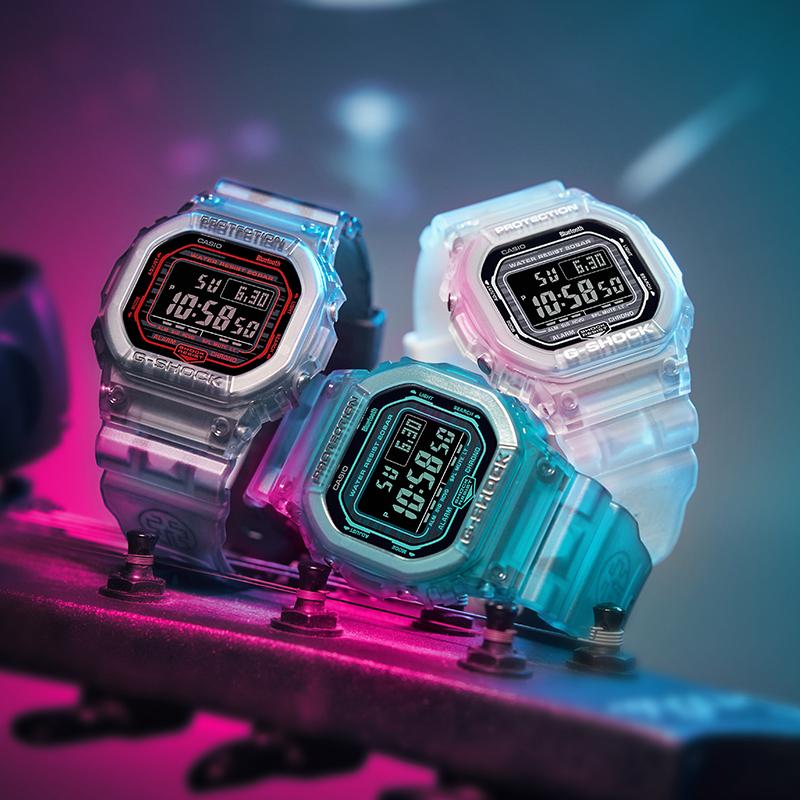Casio Мужские часы G-SQUAD Series Белые DW-B5600G-7PR DW-B5600G-7PR