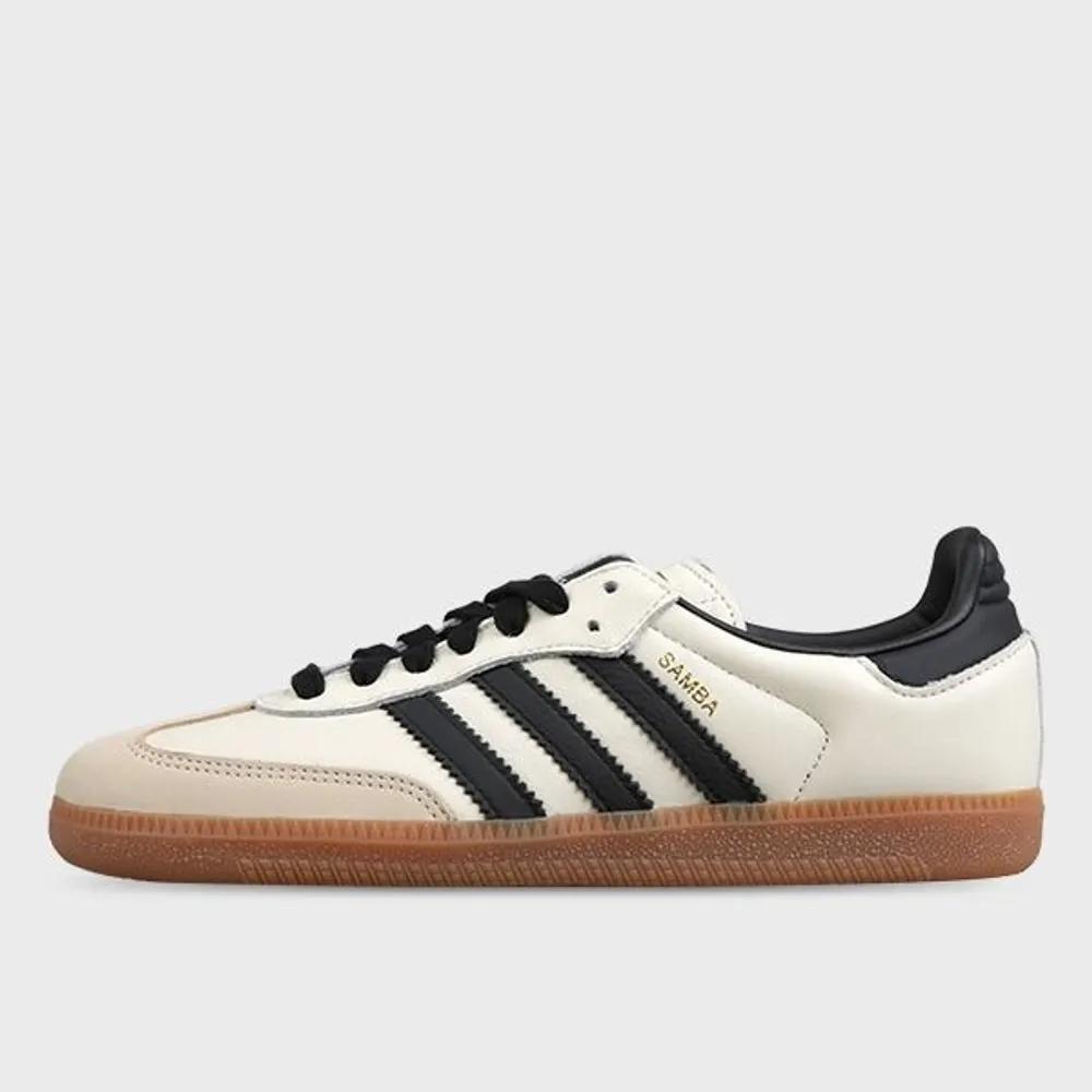 Женские кроссовки adidas Samba OG Cream White Core Black ID0478