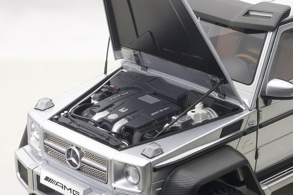 AUTOart Scale G63 AMG 6X6 1/18 Mercedes-Benz (Silver)