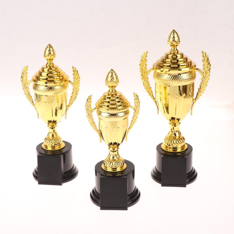 1 шт. Пластиковый маленький призовой кубок Детский трофей Награды Соревнование Футбол Школа Наградной приз Награда победителя Трофей Игрушка