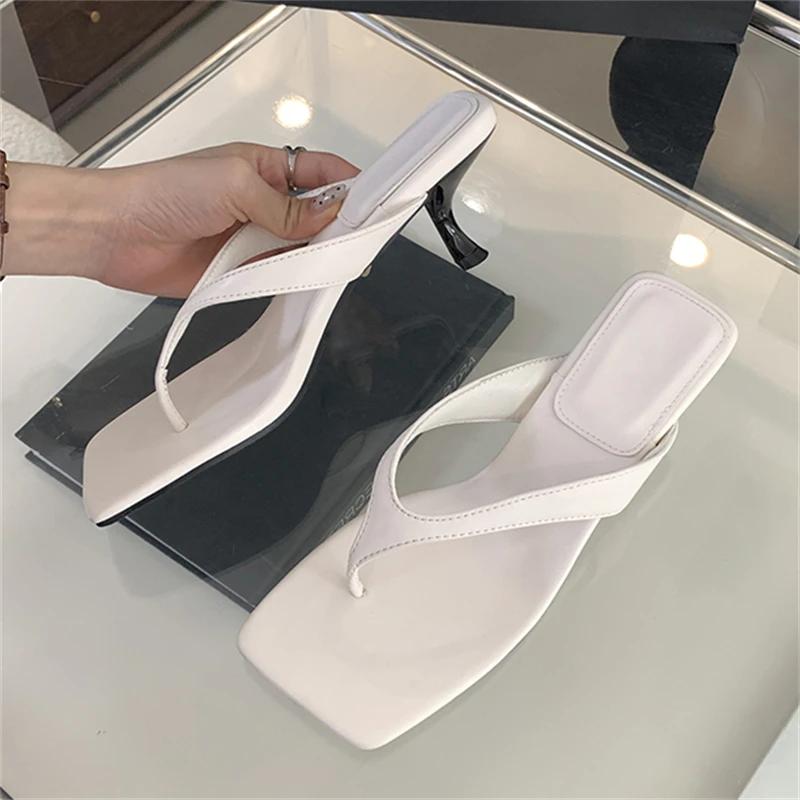 Fashion Eilyken Fashion Square Clip Toe Women Slippers 2025 Summer Low Heels Beach Sandals Flip Flops Mules Slides Ladies Shoes