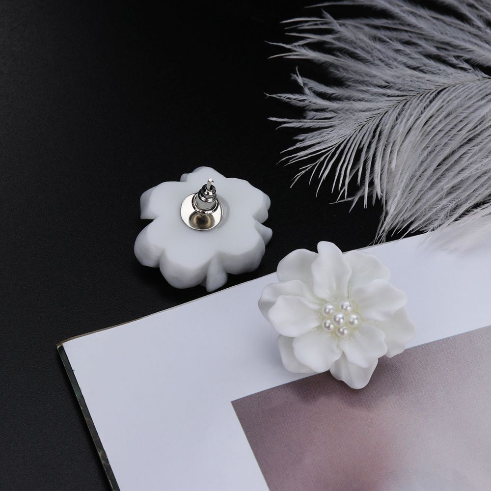 Elegant Women Girl Inlay Beads Simulated Pearl Stud Earrings Camellia Big White Flower