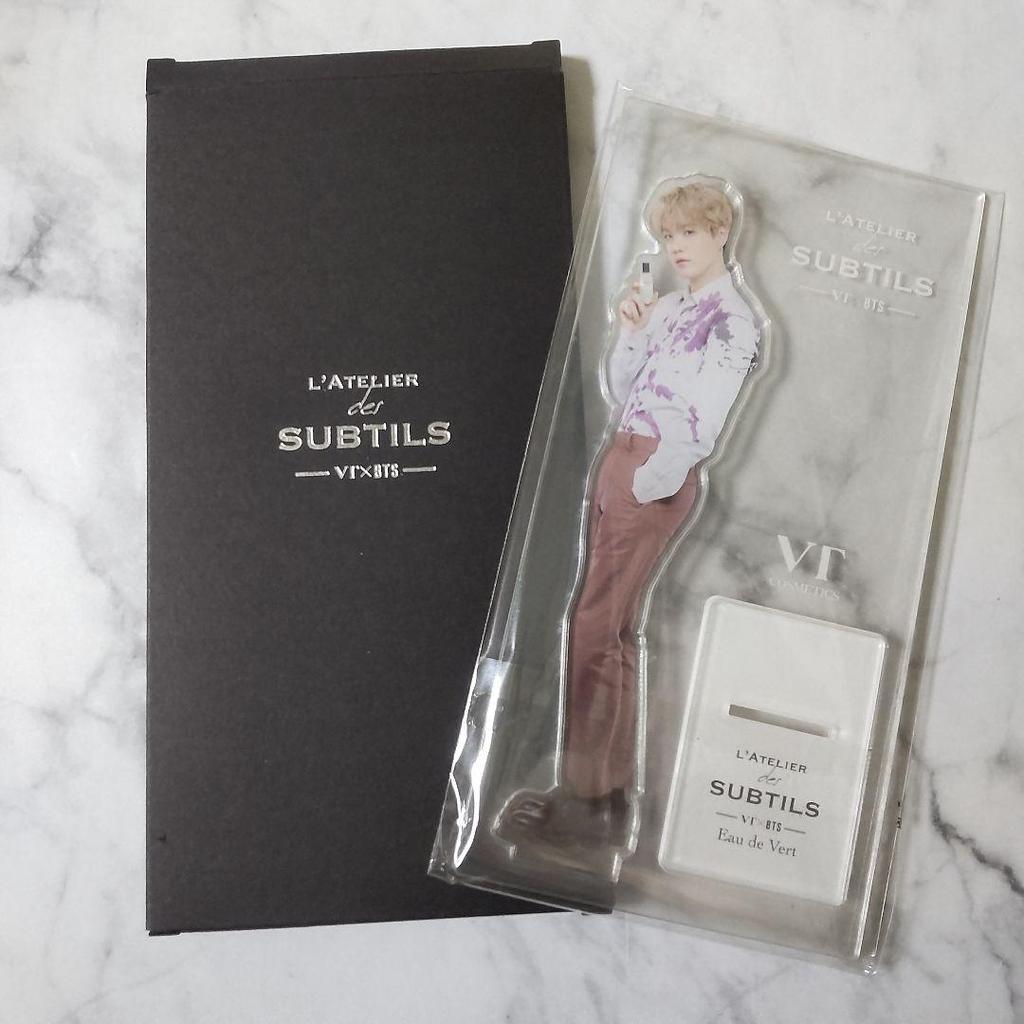 [ИСПОЛЬЗОВАННЫЙ] Официальный продукт BTS × VT акриловая подставка SUGA