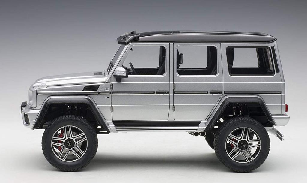 AUTOart G500 Squared Silver Готовый продукт 1/18 Mercedes-Benz 4×4