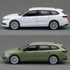 Масштаб 1/35 Skoda Superb Combi Седан Модель игрушечной машины MSZ Литой металлический миниатюрный Оттягивающийся Звук и свет Коллекция Подарок для детей Мальчик