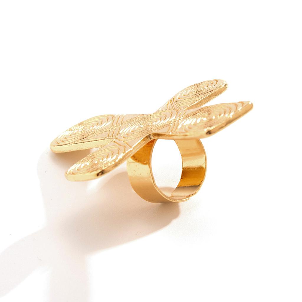 Преувеличение Личность Металлические кольца Украшение Привлекательные Преувеличенные Кольца в форме сердца Ювелирные изделия Модные кольца Аксессуар