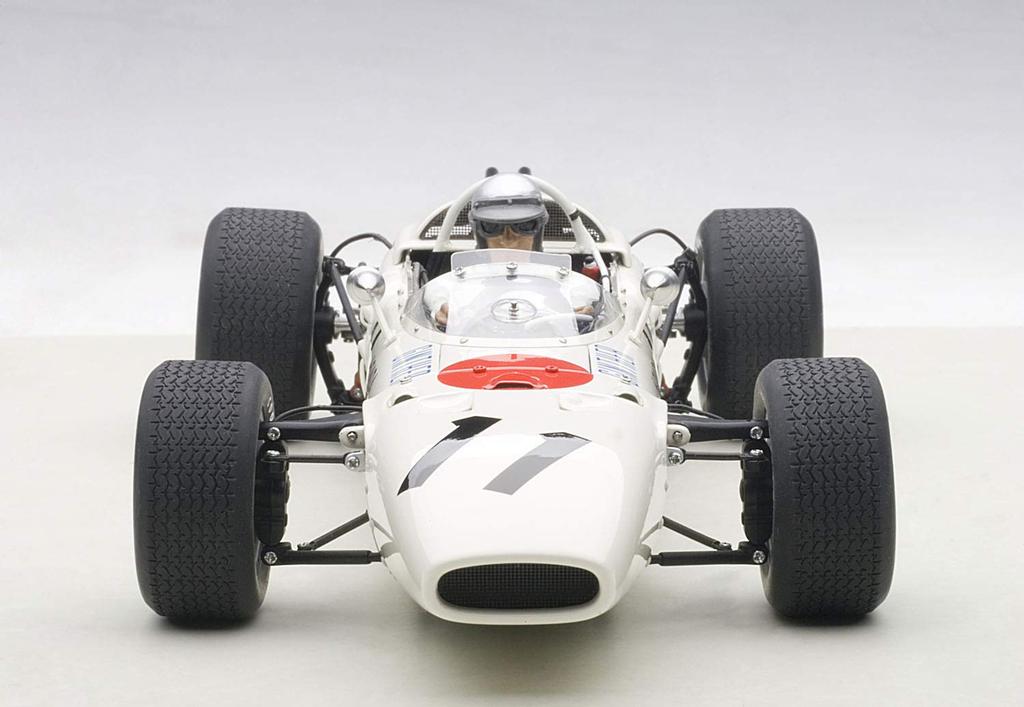 AUTOart Honda RA272 F1 1965 Mexico GP Winner фигурка 1/18 #11 (Ричи Гинтер/драйвер включен)
