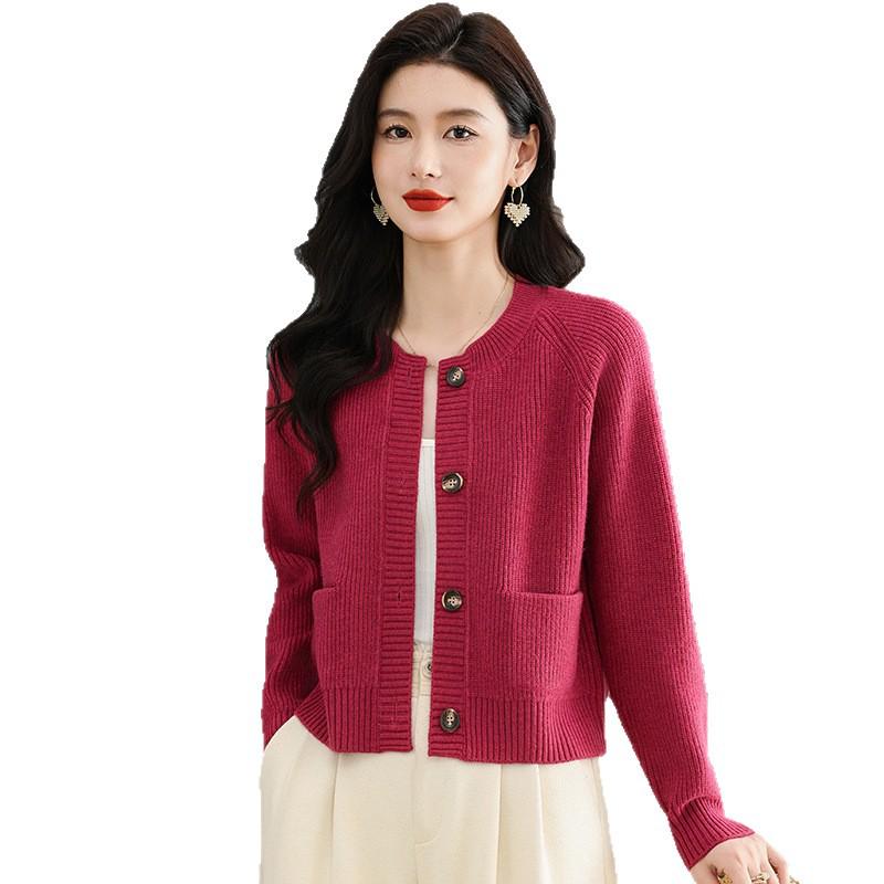 Женский трикотажный кардиган с круглым вырезом и юбка в тон - однотонный, коллекция осень/зима