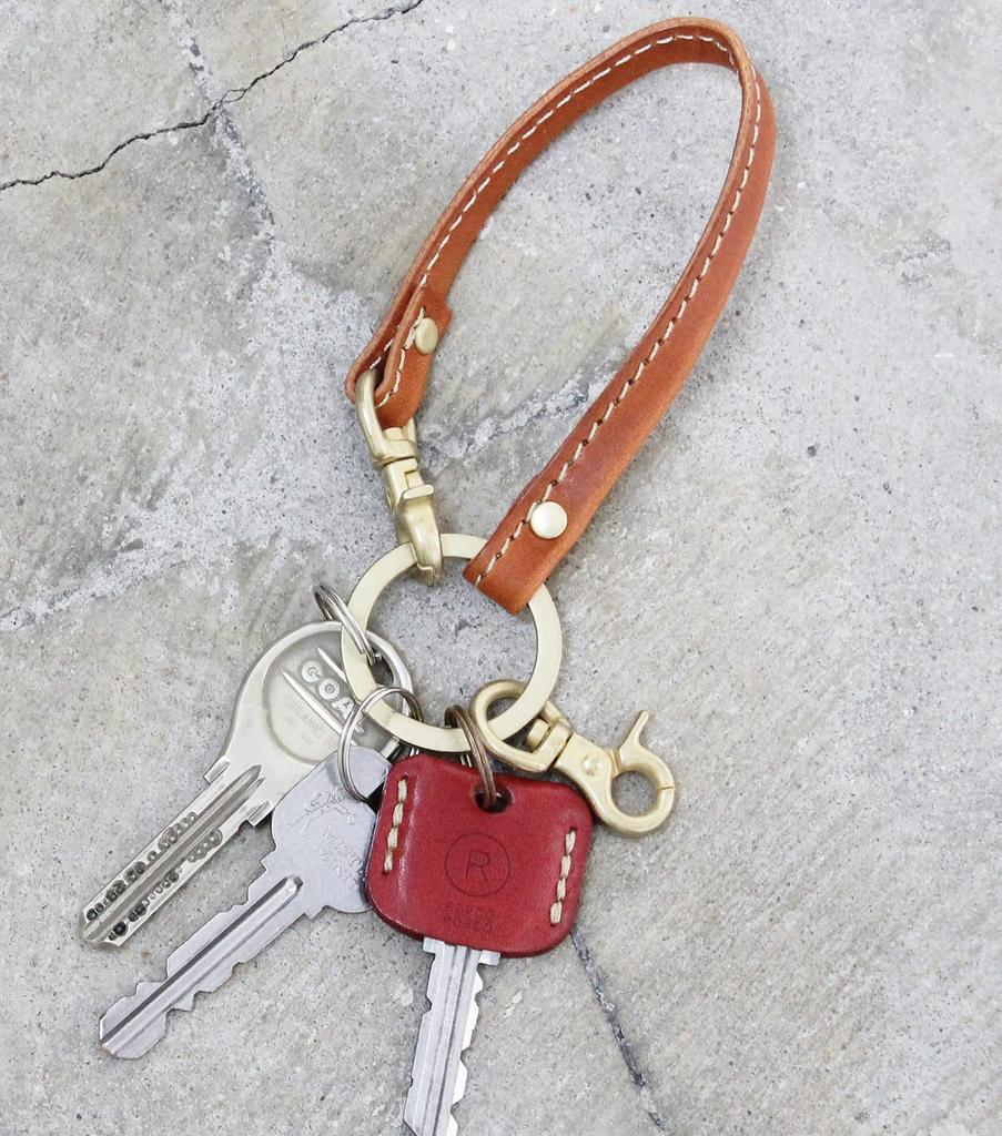Держатель для ключей с брелоком, короткий ремешок из натуральной кожи, кожаный ремешок Tochigi, чехол для пропуска, чехол для пропуска, чехол для ключа, защита от падений, сделано в