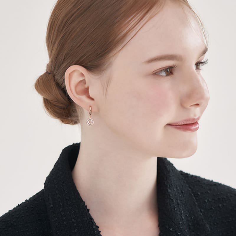 Ювелирные изделия ELLE Серьги-подвески в виде цветка из 14-каратного золота ELGPEE550