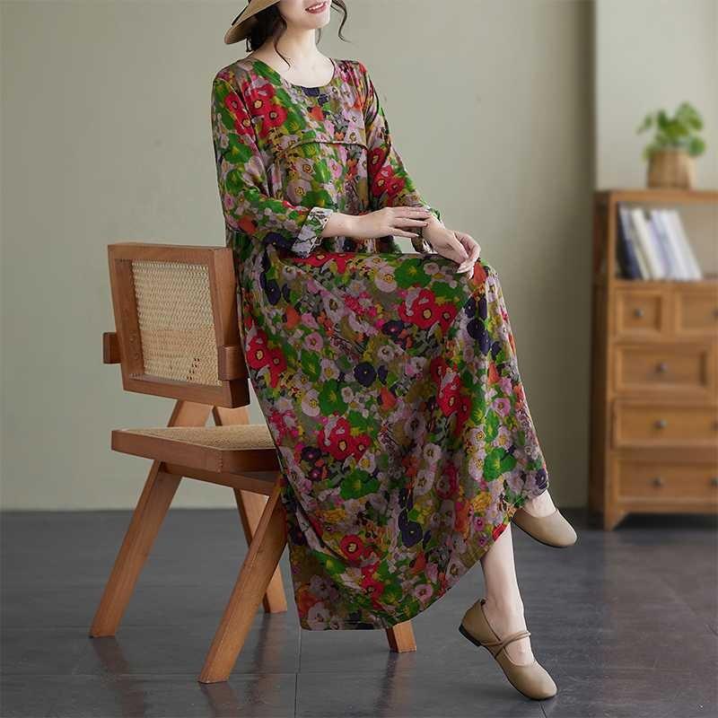 Женское длинное платье горчичного цвета