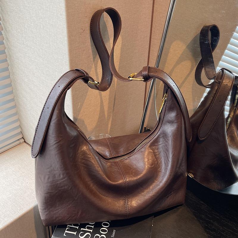 2025 New Fashion Messenger Bag Single Shoulder Large Capacity Tote Bag Women's Bag Fashionable Simple Casual Bag