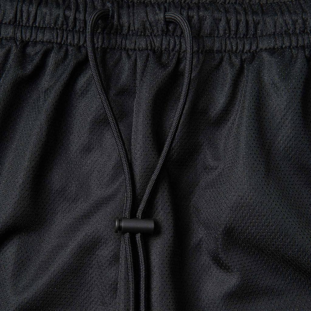 Li-Ning Удобные Простые Универсальные Дышащие Шорты Миди с Кулиской Повседневные Мужские Шорты Черные AKSV381-1