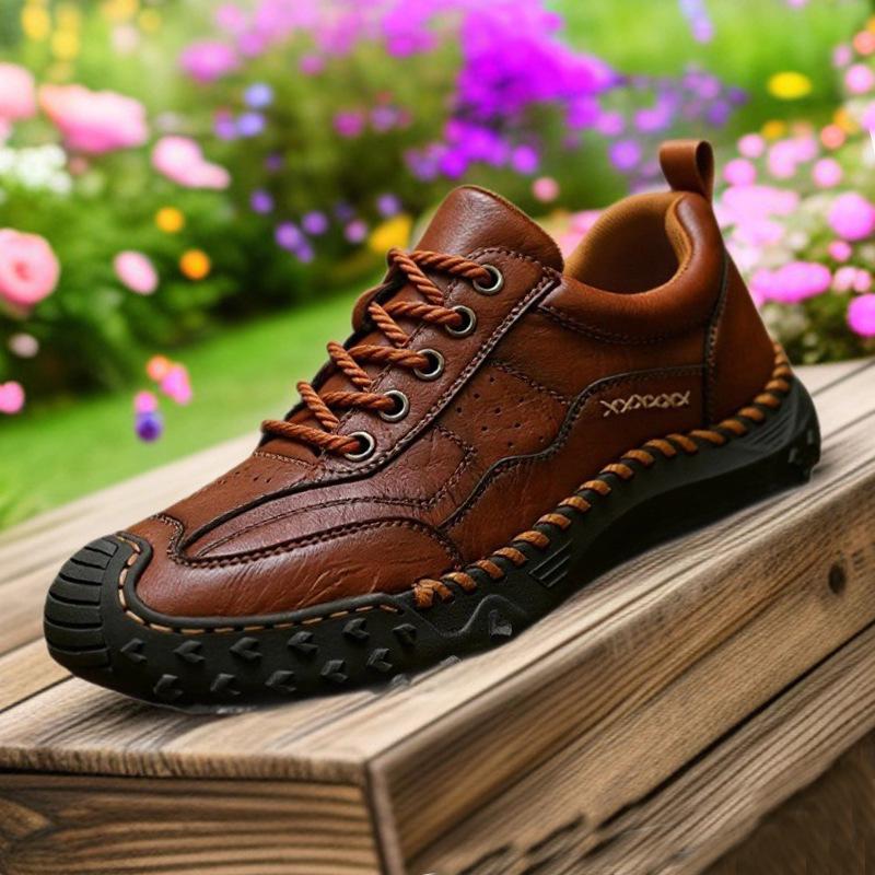 2025 New Product Handmade Soft-soled Men's Shoes Winter Foreign Trade Explosion Casual Shoes Men's Leather Shoes Flat-soled Large-size Loafers