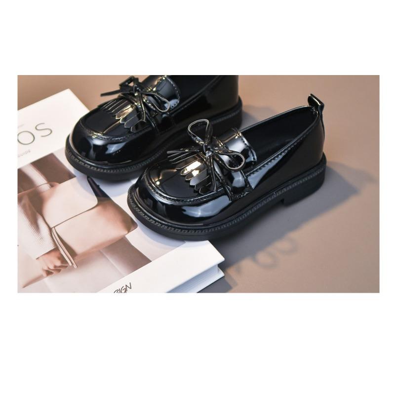 Маленькие туфли для девочек весна и осень новые детские туфли принцессы на мягкой подошве для больших девочек черные одинарные туфли прилив