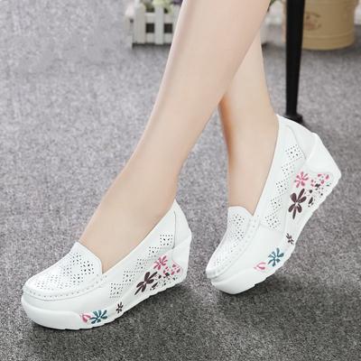 Женские весенние туфли-муффины с толстой подошвой из искусственной кожи с неглубоким горлом, наклонные с одинарными туфлями для леди