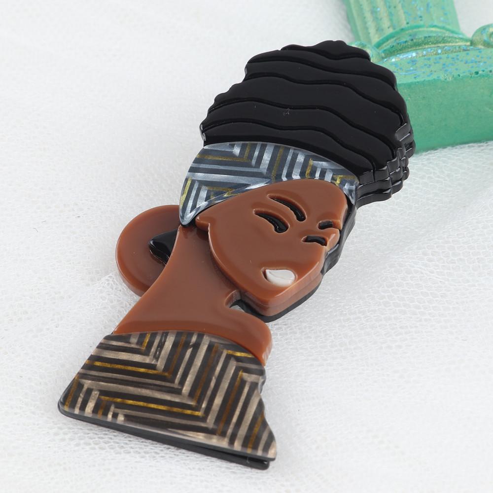 New Fashion Black Curly Hair African Girl Acrylic Brooches For Women Resin Brooch Badge Lapel Pins Jewelry Christmas Party Gifts