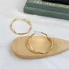 [Onm] Onm Silver Jewelry Earrings 1P Twisted Gold One-Touch Round Earrings (S9593416)