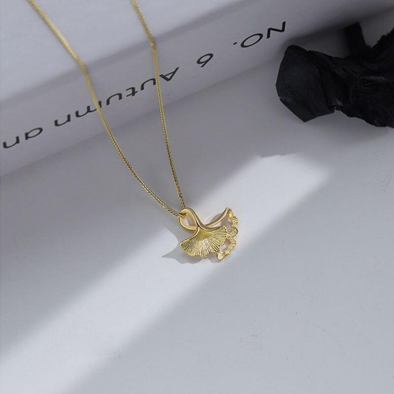 925 Sterling Silver Leaf Pendant Clavicle Chain Necklaces for Women Golden Simple Korean Jewelry Wholesale