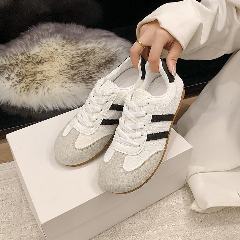 Весна и Осень Новая Женская Мода Повседневная Обувь на Плоской Подошве Удобная Вулканизированная Обувь Обувь для Ходьбы на Открытом Воздухе