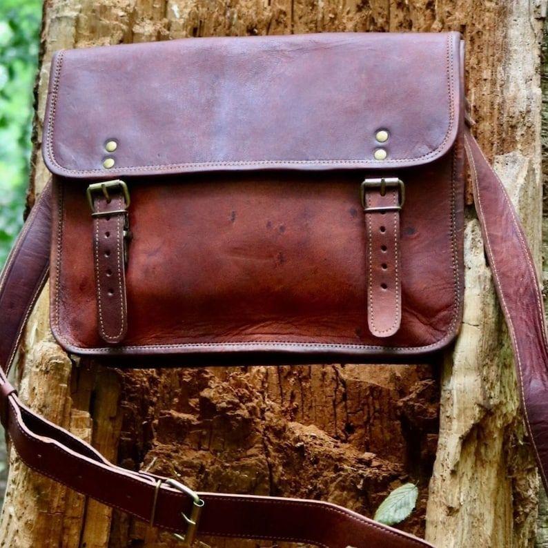 КОЖАНАЯ СУМКА А4, ручная работа, отличный размер для ноутбука.