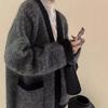 Женский кардиган средней длины с V-образным вырезом, 100% шерсть - Осень/Зима, Свободный крой, Плотный, Универсальный, На пуговицах, Кашемировое пальто в нежном стиле.