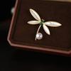 Cute Pearl Dragonfly Brooch for Women, High-end Corsage Sweater Accessory Niche and Exquisite Brooch