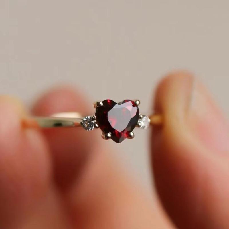 Простое и элегантное кольцо в форме сердца, предпочтительное в качестве подарка на выпускной/Рождество/День благодарения, универсальное для повседневной носки, с изысканным темпераментом.