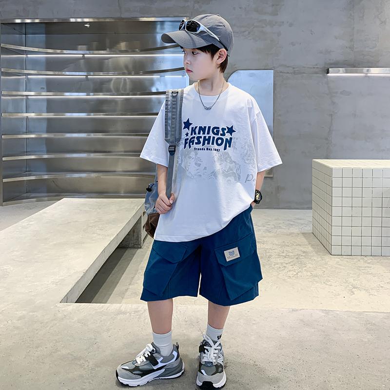Boys' Summer Short sleeved Set 2026 New Children's Summer Thin Edition Medium sized Children's T-shirt Shorts Two piece Set Handsome