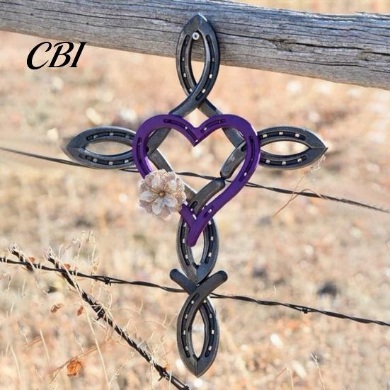 Decorative Horseshoe Wall Cross Metal Heart Decor, Hanging Art, Outdoor Entrance Decoration Cross, Rustic Spiritual Art Sculpture for Farmhouse Garden