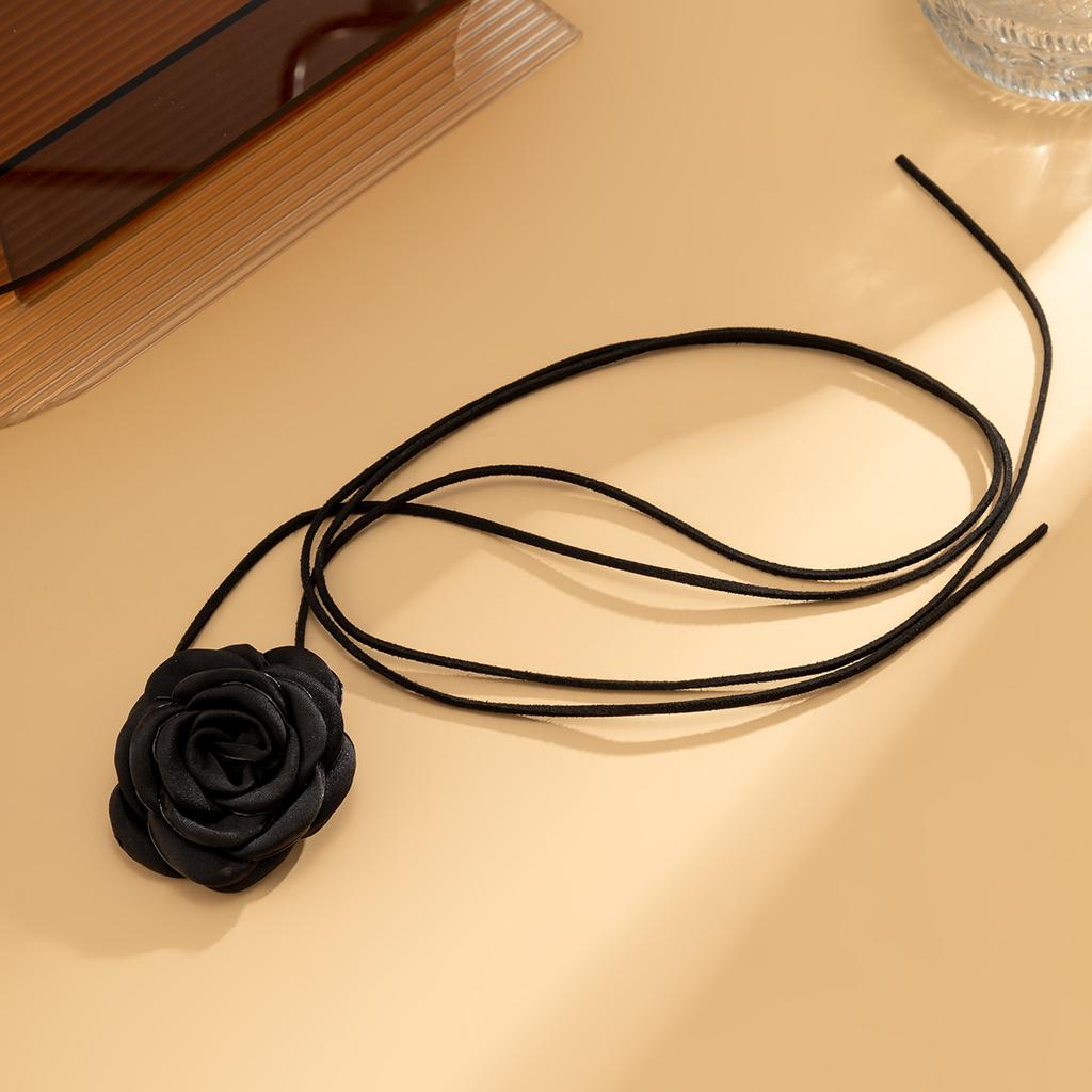 Elegant Big Flower Choker Necklace for Women Trendy Ladies Long Knotted Rope Chain Necklaces 2026 Fashion Jewelry on Neck Collar