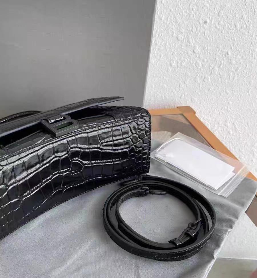 Ранневесенняя Высококлассная Нишевая Сумка-Багет и Кроссбоди Песочные часы