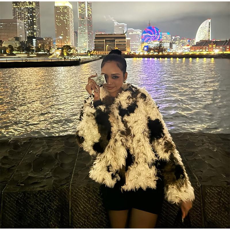 Искусственная куртка из плюшевого меха ягненка женская смешанного цвета, модная повседневная женская меховая короткая куртка, новые топы на осень и зиму