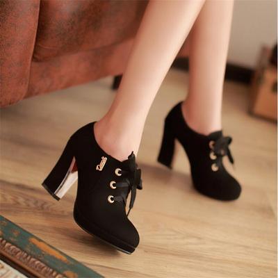 Женская обувь Классические ботильоны на шнуровке для женщин Красные короткие ботинки Женская обувь в европейском стиле Осень Весна Панк Обувь на высоком каблуке