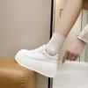 Маленькие белые туфли на толстой подошве, женские весенние новые повседневные спортивные туфли-маффины, женские кеды на шнуровке с небольшой высотой