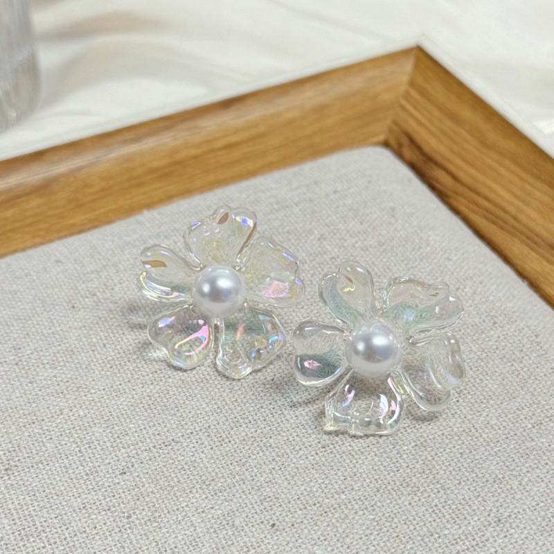 Элегантные простые цветочные серьги 2024 года - легкая роскошная мода