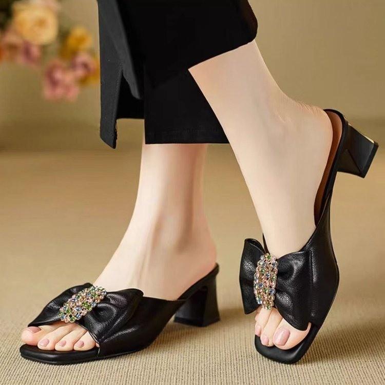 Летние шлепанцы на толстом каблуке с бантом, женская модная обувь со стразами, из мягкой кожи, с открытым носком, на высоком каблуке, крутые шлепанцы