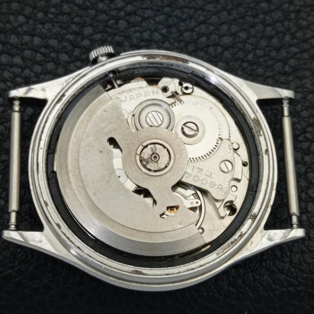 VINTAGE SEIKO 5 AUTOMATIC 7009A JAPAN MENS WHITE COLOR DIAL WATCH A701416-5 R206b-a701416