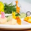 10Pcs Cartoon Animal Fruit Forks Cake Dessert Food Picks Lions Giraffe Elephants Animal Toothpicks Creative Food Presentation Tools for Kids