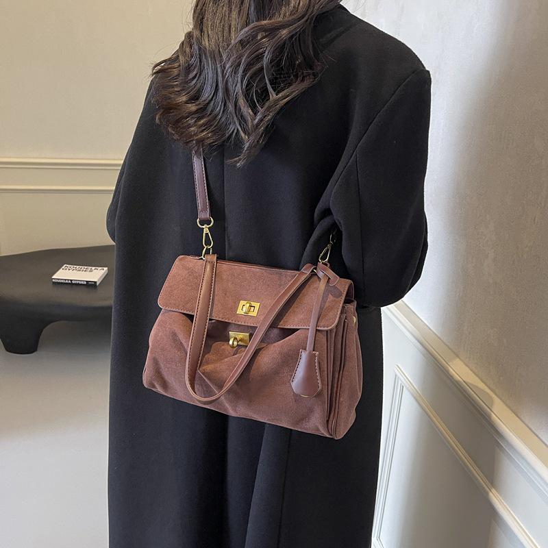 Retro-Style Frosted Texture Women's Commuting Bag 2025 - Large Capacity Shoulder Bag