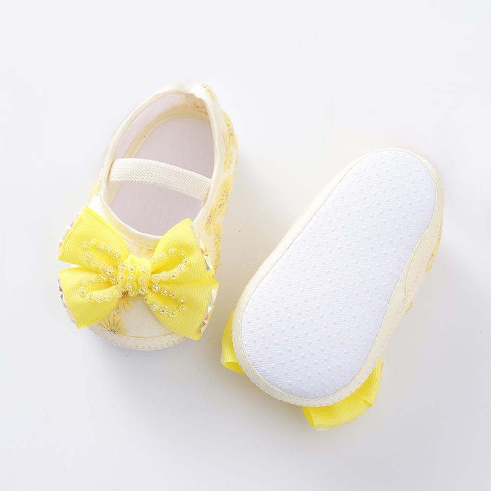 Туфли на плоской подошве для маленьких девочек, нескользящая мягкая подошва, симпатичные туфли с бантом, свадебные туфли для новорожденных принцесс, первые походки для малышей 0-12 месяцев