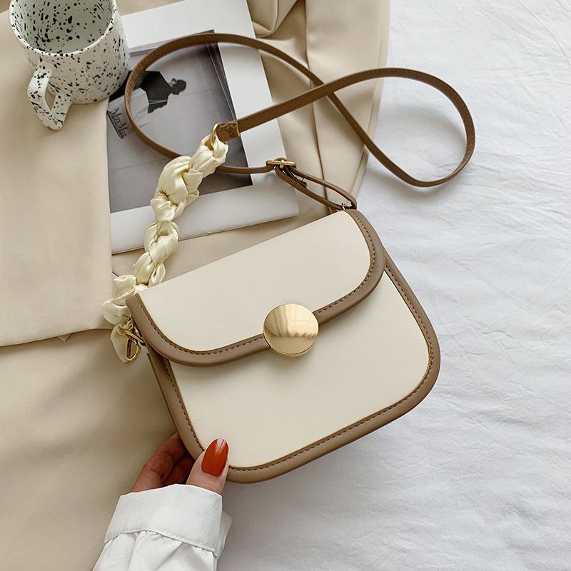 Маленькая сумка женская сумка осень и зима универсальная новая модная маленькая квадратная сумка трендовая на одно плечо текстурная кроссбоди подмышечная сумочка