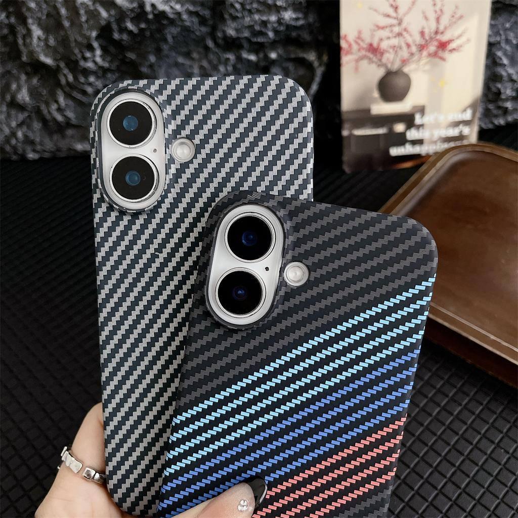 Тонкие матовые безрамочные чехлы с текстурой карбонового волокна для iPhone 11 12 13 14 15 16 Pro Max Plus, комплект из половины штук, противоударные жесткие чехлы.