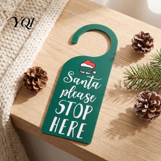 Christmas Door Hanger Decorations Handle Sign, Santa Please Stop Here Plastic Red Green Sign Festive Knob for Holiday Bedroom Decoration Cute