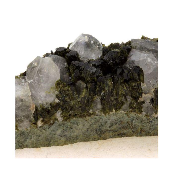 Pierres et Minéraux. Quartz + Epidote. 772.0 ct. Saint-Véran, Hautes-Alpes, France.