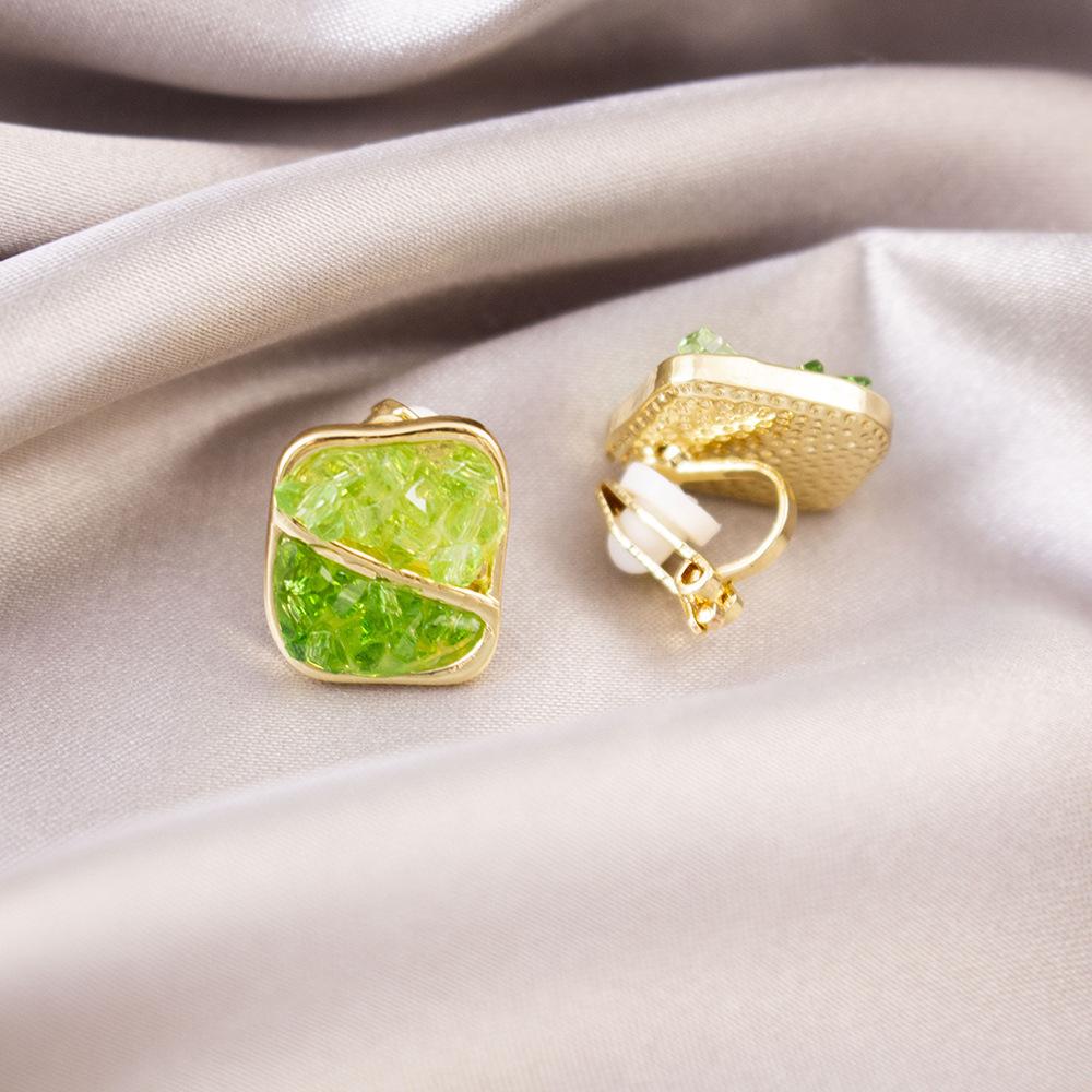 Универсальные легкие роскошные клипсы для ушей без проколов, повседневные высококачественные треугольные клипсы для ушей, универсальные женские серьги