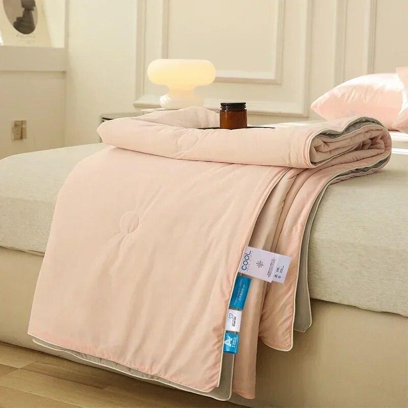 Summer Cooling Blanket Breathable Cool Down Air Condition Quilt Lightweight Summer Comforter with Double Side Cooling Fabric