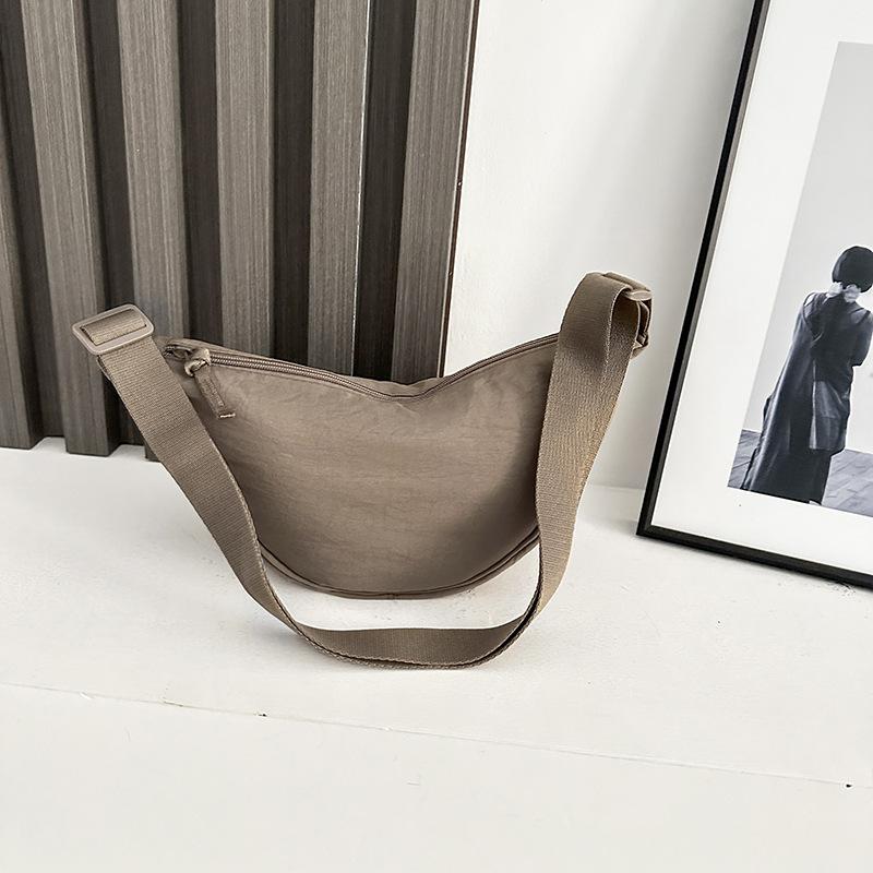 Повседневная сумка-хобо из нейлона Crossbody для женщин Дизайнерские сумки через плечо Большая вместительная сумка-тоут Женская дорожная сумка-шоппер Женские кошельки 2026
